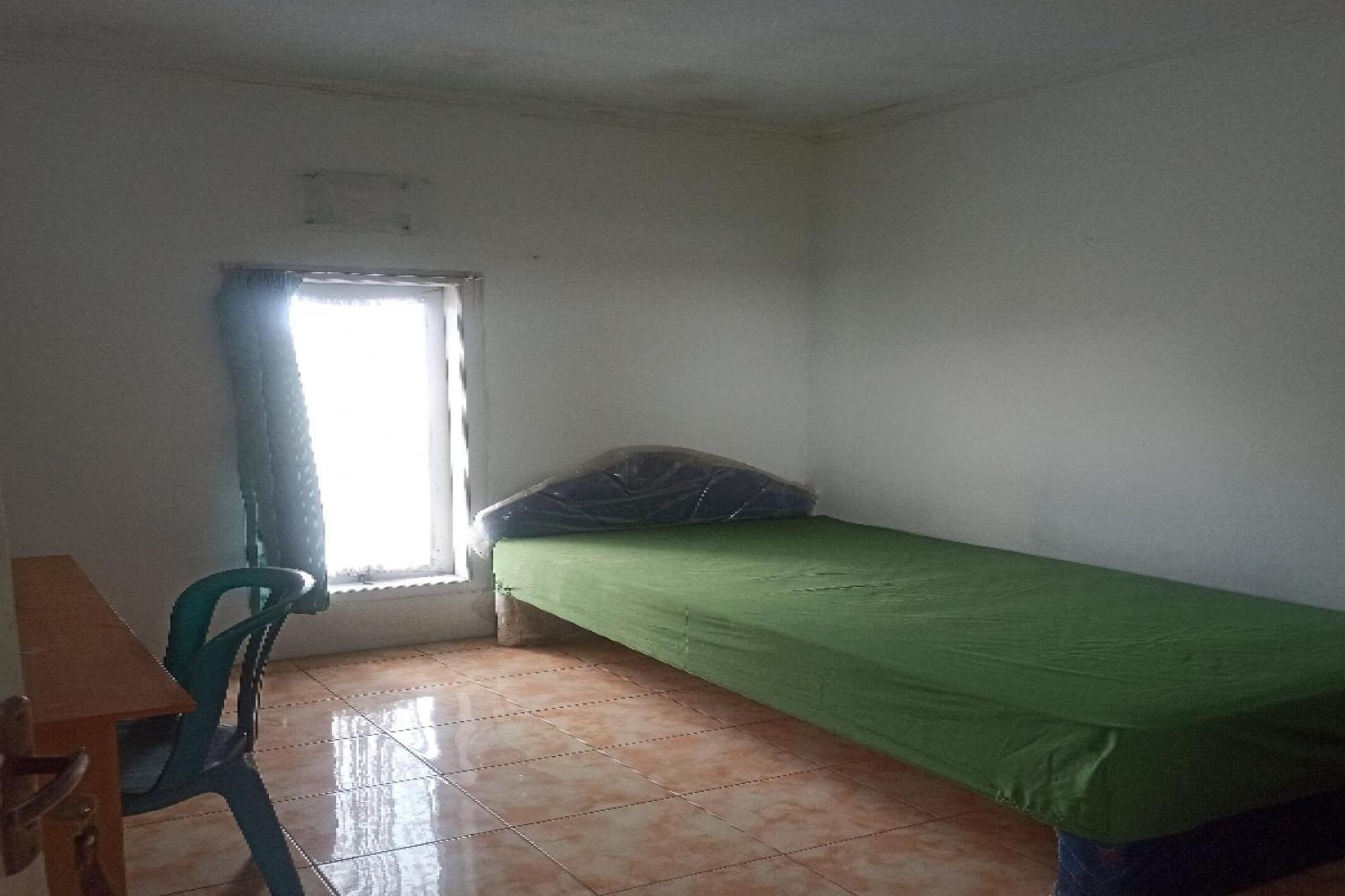 Oyo Life 91339 Pondok Kost Aulia Syariah Garut Extérieur photo