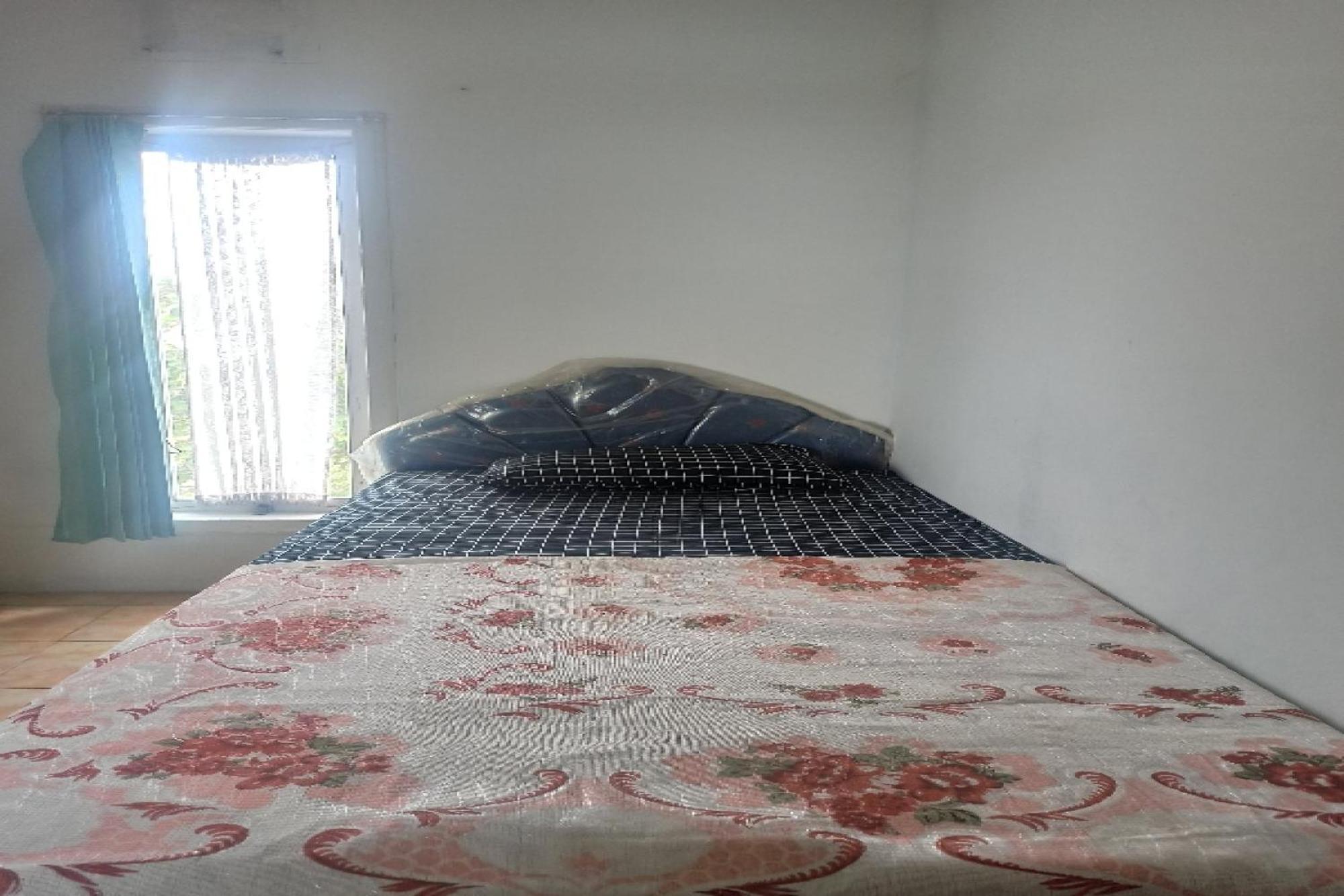 Oyo Life 91339 Pondok Kost Aulia Syariah Garut Extérieur photo