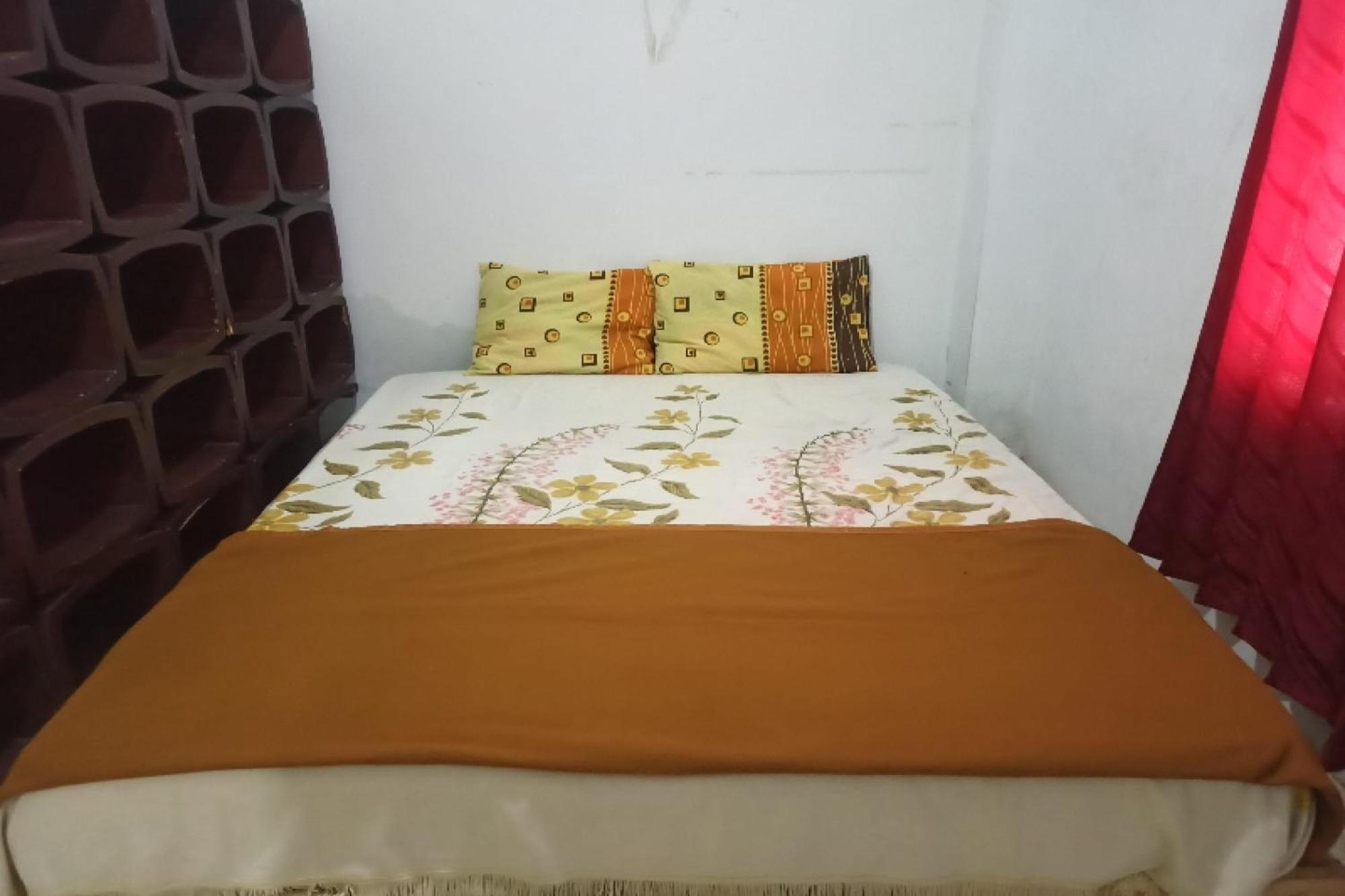 Oyo Life 91339 Pondok Kost Aulia Syariah Garut Extérieur photo